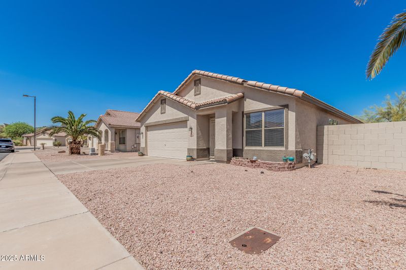 914 E Pedro Rd, Phoenix, AZ 85042