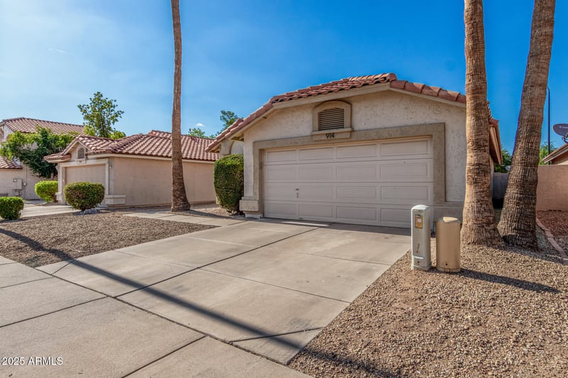 914 Redondo Dr, Gilbert, AZ 85233
