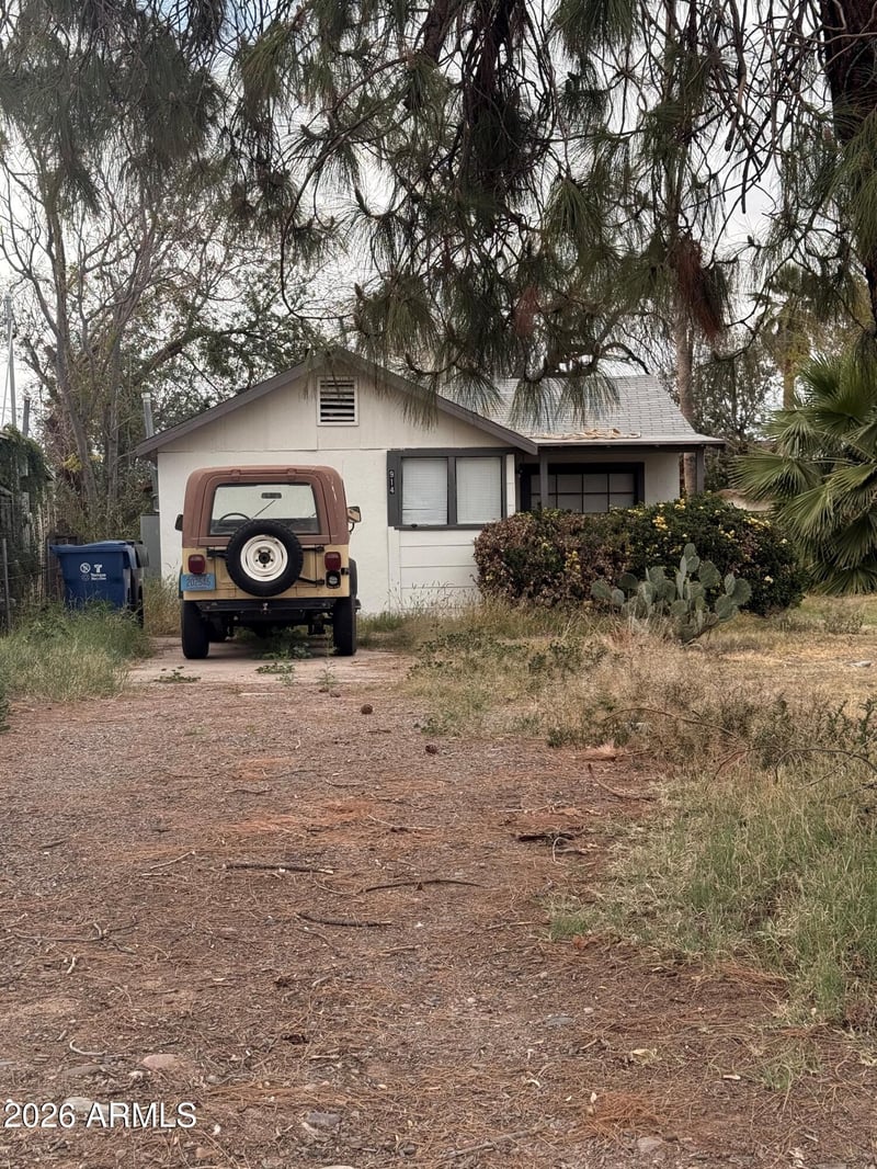 914 Farmer Ave, Tempe, AZ 85281