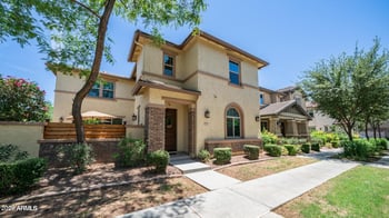 914 Osborn Ln, Gilbert, AZ 85296