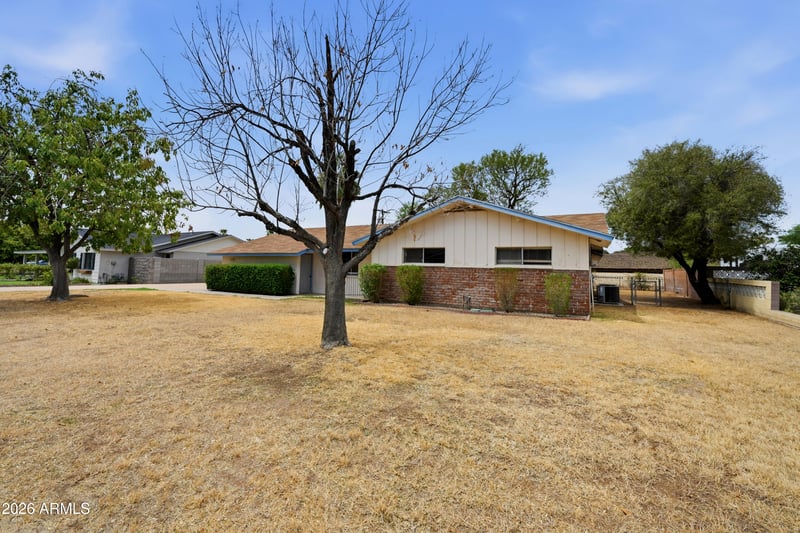 914 W 11th Pl, Mesa, AZ 85201