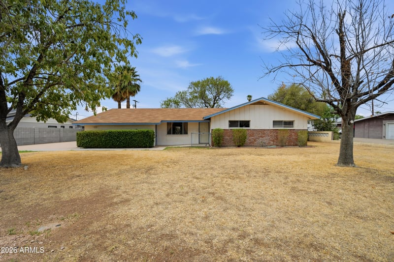 914 W 11th Pl, Mesa, AZ 85201