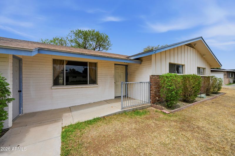 914 W 11th Pl, Mesa, AZ 85201