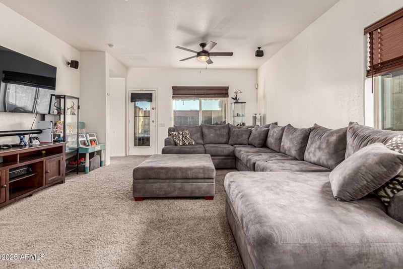 9141 Albany St, Mesa, AZ 85207