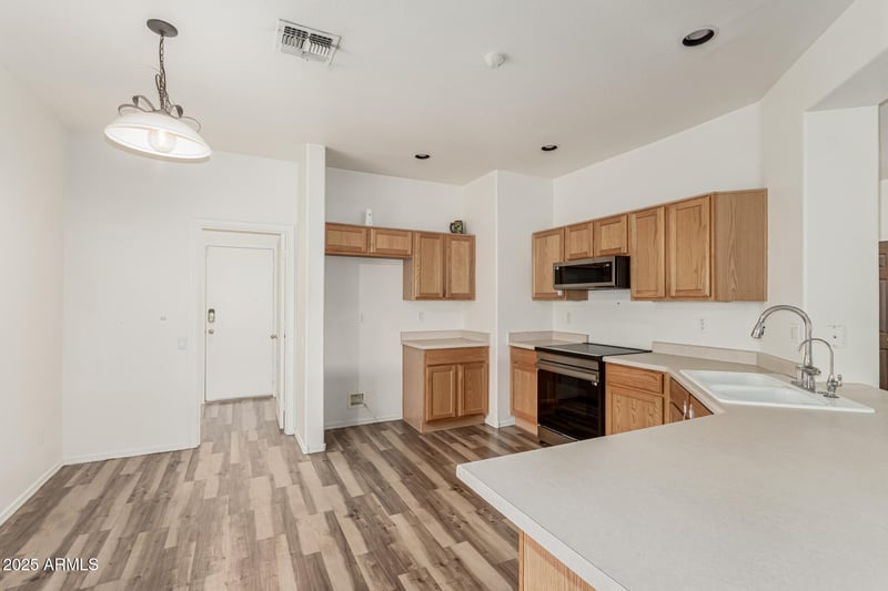 9141 Albany St, Mesa, AZ 85207