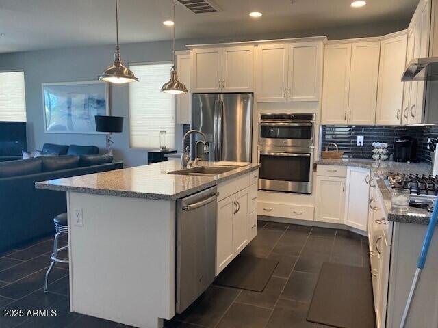 9141 Dreyfus Dr, Peoria, AZ 85381