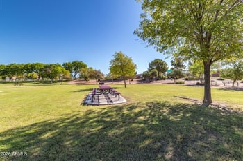 9143 Grandview Dr, Tempe, AZ 85284