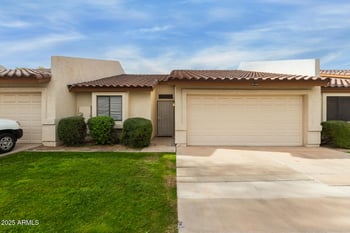9144 68th Dr, Peoria, AZ 85345