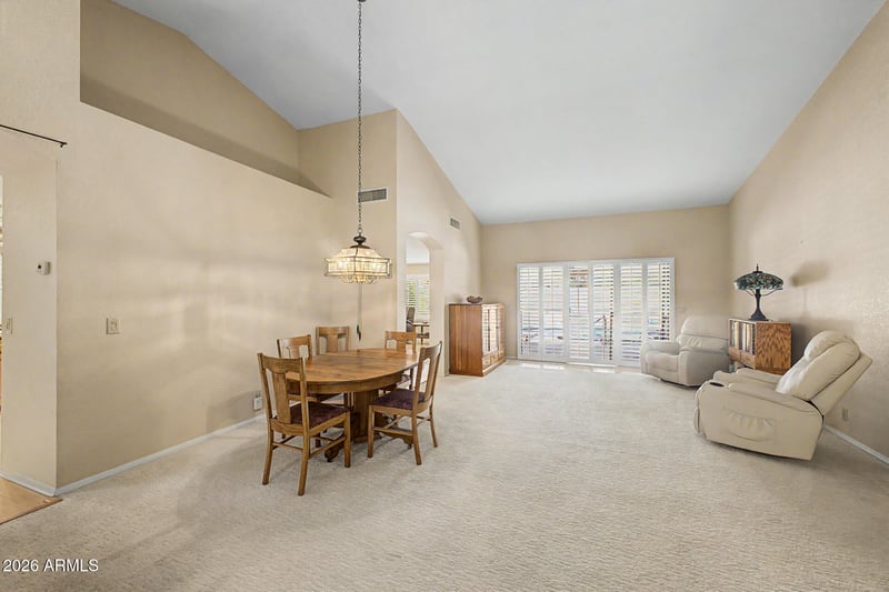 9146 W Oraibi Dr, Peoria, AZ 85382