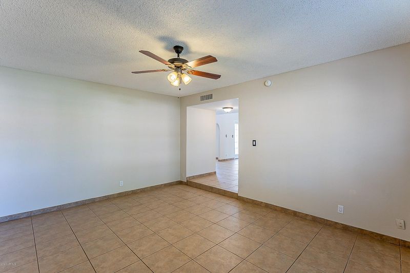 9147 E Winchcomb Dr, Scottsdale, AZ 85260