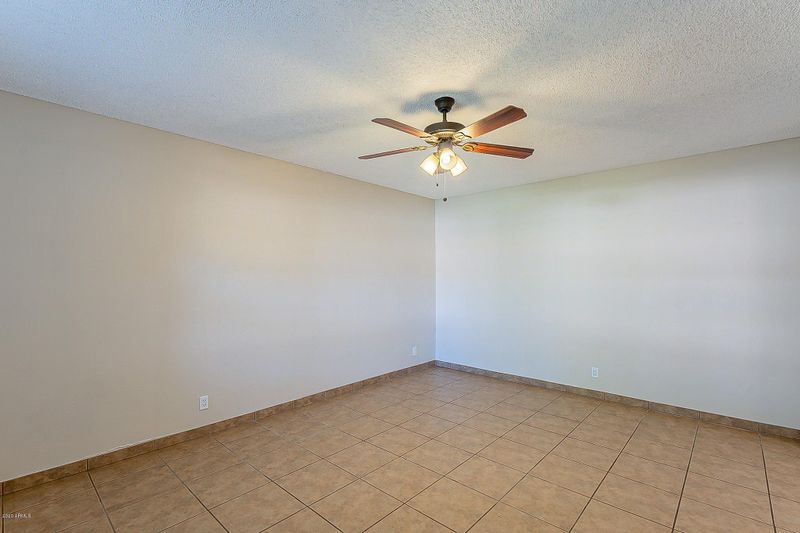 9147 E Winchcomb Dr, Scottsdale, AZ 85260