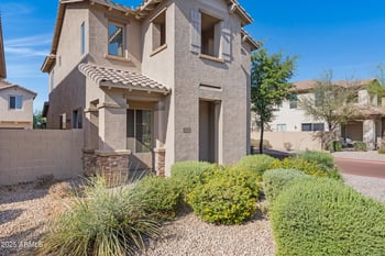 9148 Meadow Dr, Peoria, AZ 85382