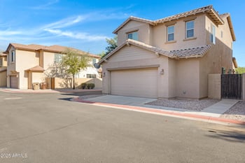 9148 Meadow Dr, Peoria, AZ 85382