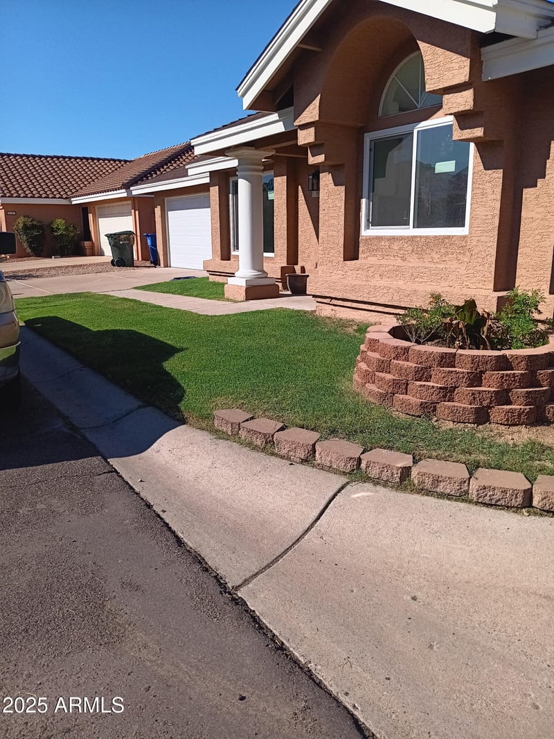 915 Annette Dr, Phoenix, AZ 85022