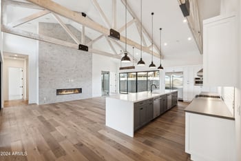 915 Ardmore Rd #11, Phoenix, AZ 85041