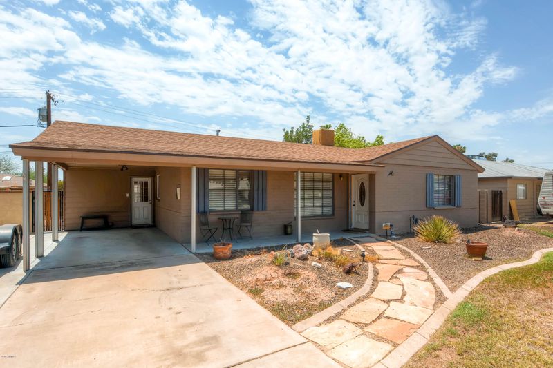 915 E Keim Dr, Phoenix, AZ 85014