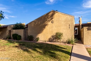 915 Hacienda Dr, Tempe, AZ 85281