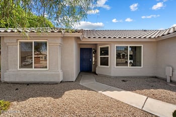 915 Harwell Rd, Phoenix, AZ 85042