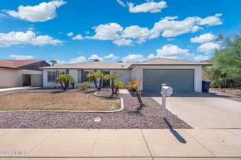 915 Loughlin Dr, Chandler, AZ 85225