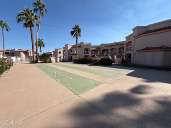 9151 Greenway Rd #106, Peoria, AZ 85381