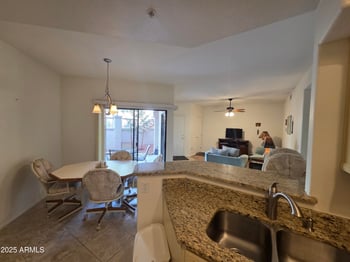 9151 Greenway Rd #182, Peoria, AZ 85381