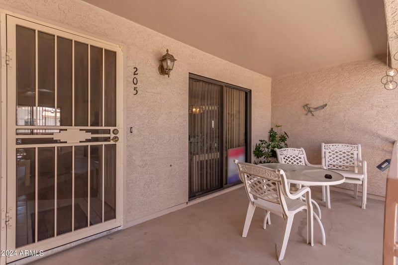 9151 Greenway Rd #205, Peoria, AZ 85381