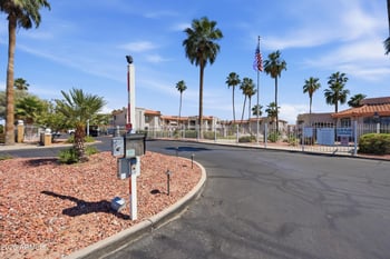 9151 Greenway Rd #295, Peoria, AZ 85381