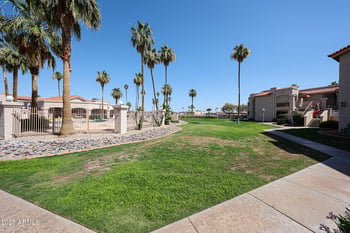 9151 Greenway Rd #162, Peoria, AZ 85381