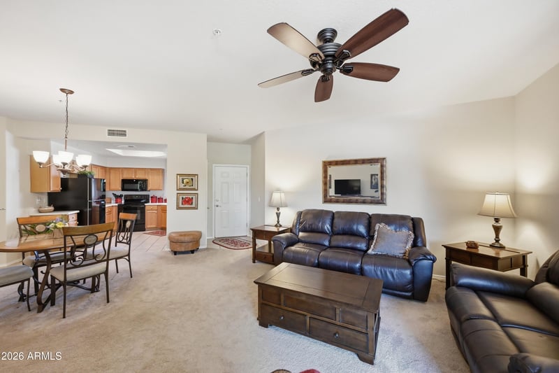 9151 W Greenway Rd #295, Peoria, AZ 85381