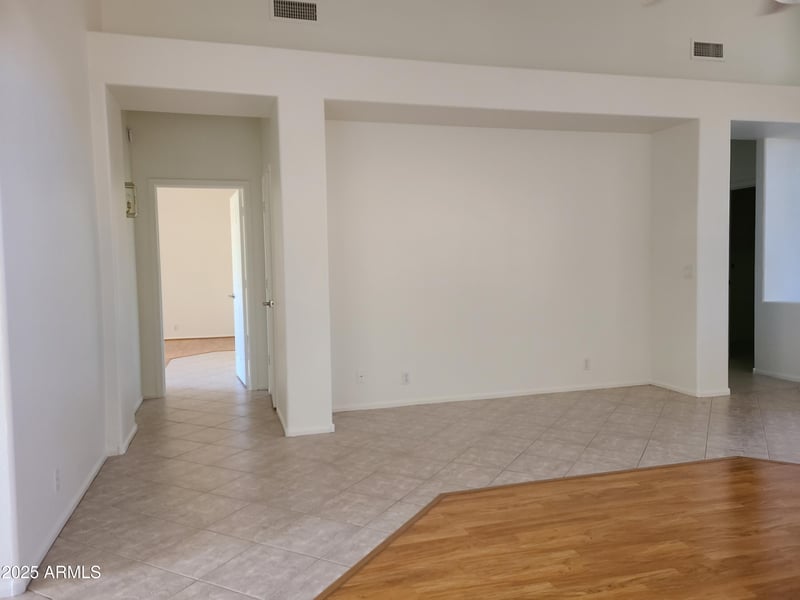 9152 Escuda Dr, Peoria, AZ 85382