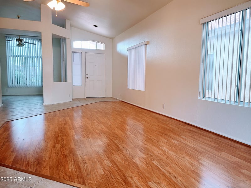 9152 Escuda Dr, Peoria, AZ 85382