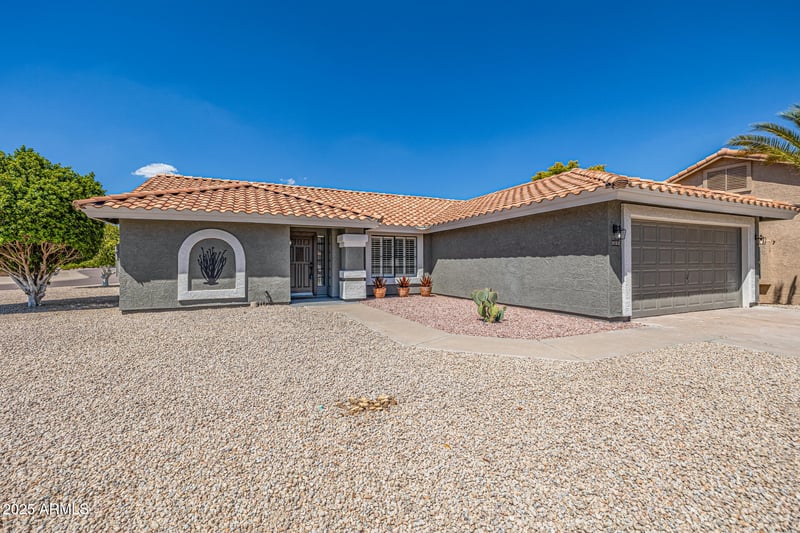 9152 Oraibi Dr, Peoria, AZ 85382
