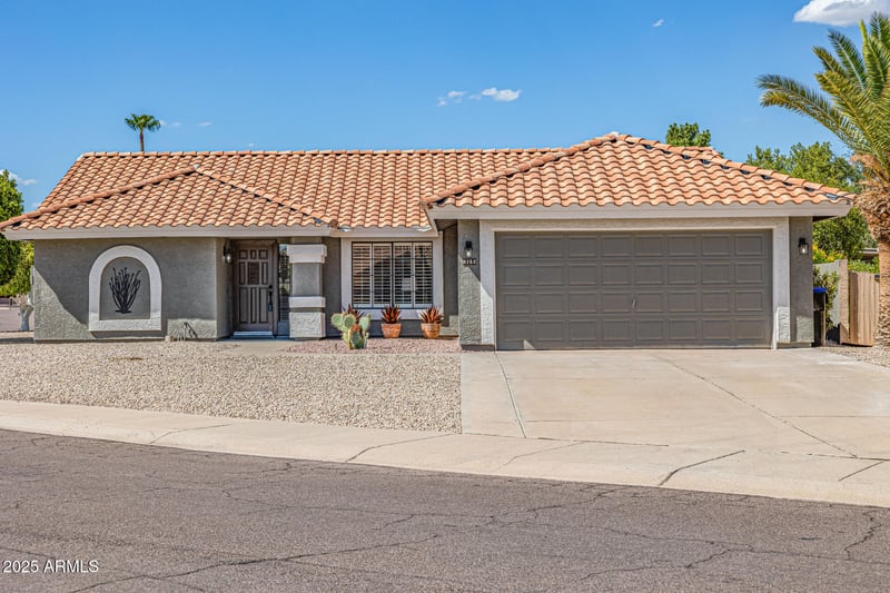 9152 Oraibi Dr, Peoria, AZ 85382
