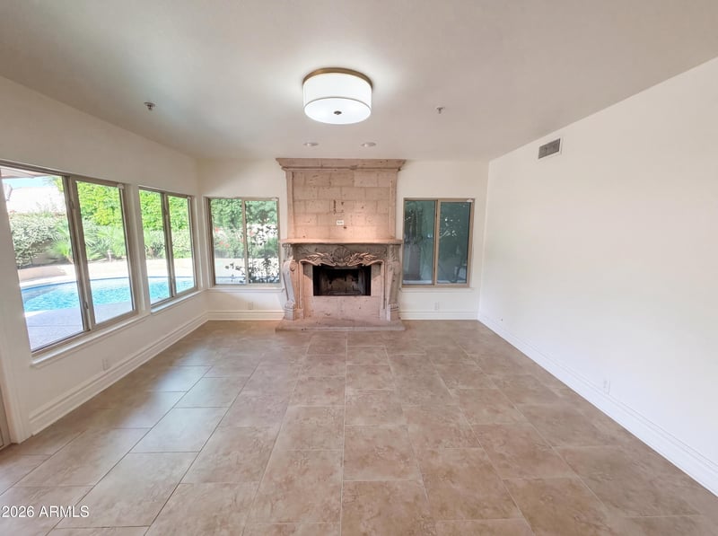9153 Palm Tree Dr, Scottsdale, AZ 85255
