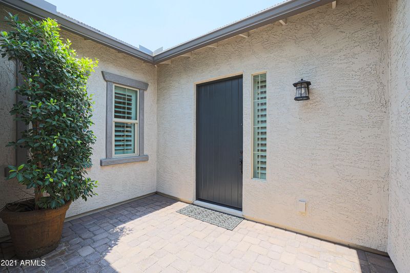 9154 W Robin Ln, Peoria, AZ 85383