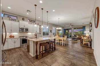 9155 Leonora St, Mesa, AZ 85207