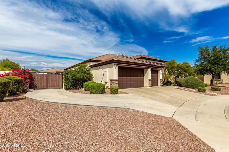 9156 Bajada Rd, Peoria, AZ 85383