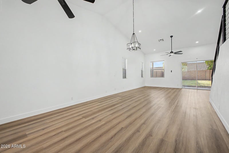 916 Harwell Rd, Phoenix, AZ 85042