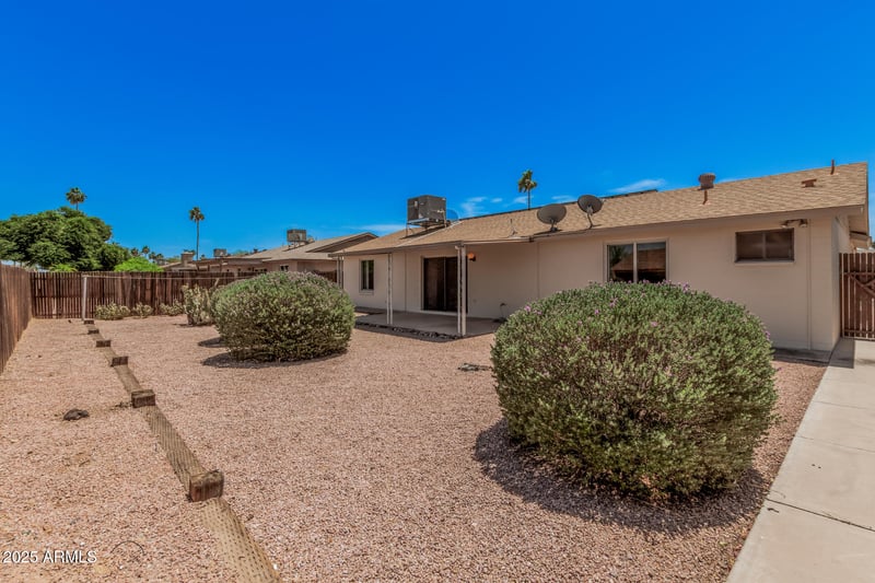 916 Loughlin Dr, Chandler, AZ 85225