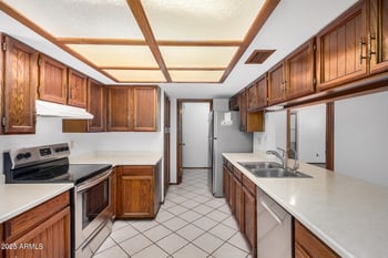 916 Loughlin Dr, Chandler, AZ 85225