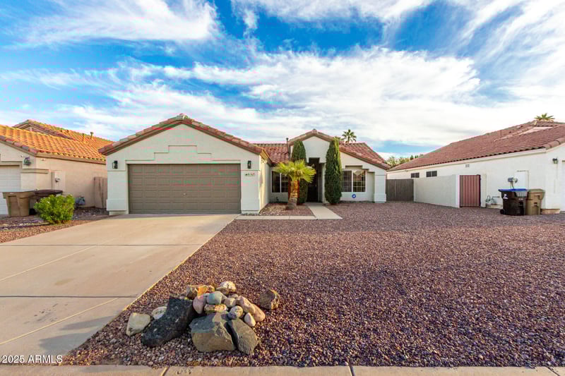 9167 Michelle Dr, Peoria, AZ 85382