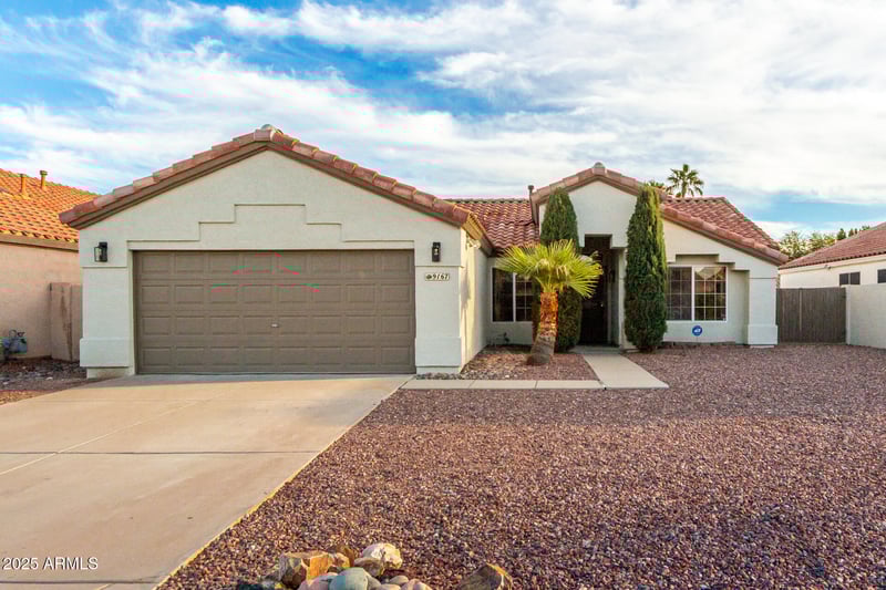 9167 Michelle Dr, Peoria, AZ 85382