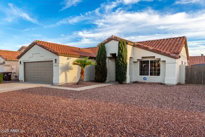 9167 Michelle Dr, Peoria, AZ 85382
