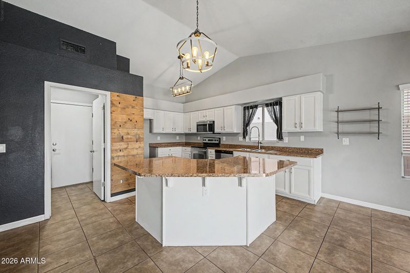9169 W Davis Rd, Peoria, AZ 85382