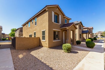 917 Agua Fria Ln, Avondale, AZ 85323