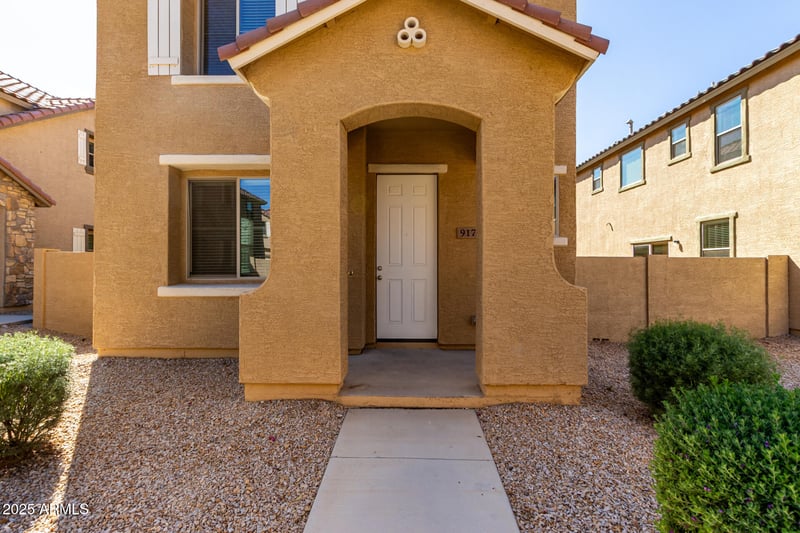 917 Agua Fria Ln, Avondale, AZ 85323