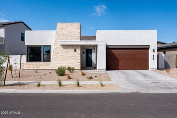 917 E Buist Ave, Phoenix, AZ 85042