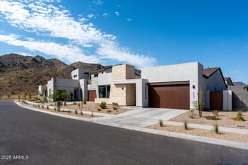 917 E Buist Ave, Phoenix, AZ 85042