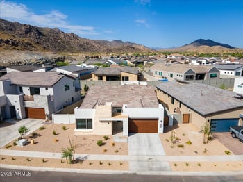 917 E Buist Ave, Phoenix, AZ 85042