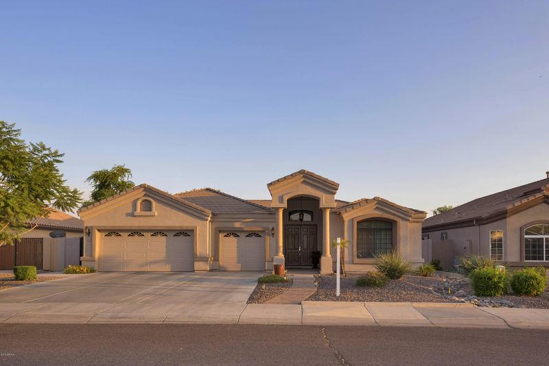 917 E Cedar Dr, Chandler, AZ 85249
